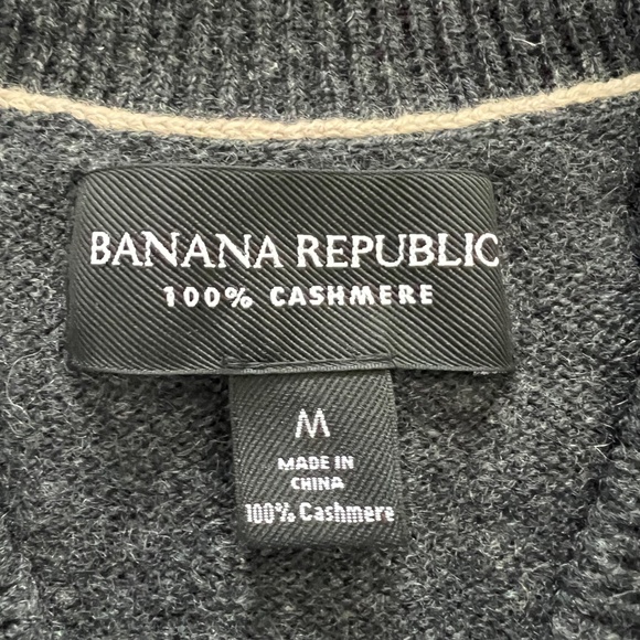 Banana Republic Amalfi Cashmere V-Neck Sweater - Mens - Picture 3 of 3